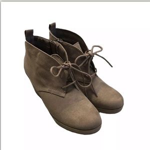 Dolce Vita Terri Booties Wedges Lace Up Side Zip Tan Sz 8